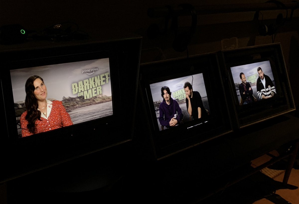 Damien_DCU's tweet photo. Matinée junket pour #DarknetSurMer bientôt sur @PrimeVideoFR !

Ça en fait du monde à interviewer !😅
Rendez-vous bientôt pour un nouvel épisode de « Et si l’on parlait de… » consacré à la série !

#ThéoFernandez #LéonPlazol #JoséphineDraï #Artus et #ImerKuttlovci ! https://t.co/mmHwNOEI0v