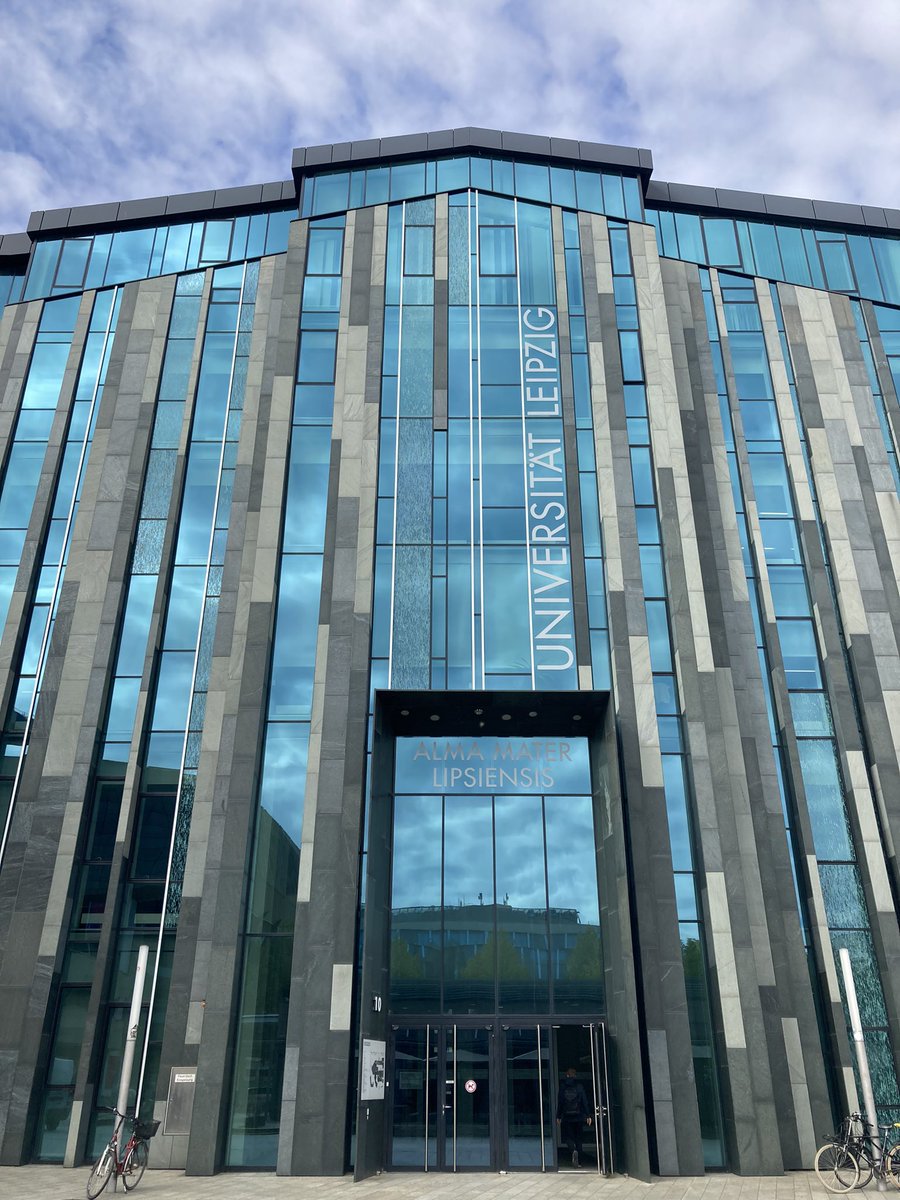 Auf geht’s zur Jahrestagung des <a href="/bv_hkom/">Bundesverband Hochschulkommunikation</a> in #Leipzig! Freu mich auf die netten Kollegen und Kolleginnen <a href="/HochschuleFL/">Hochschule Flensburg</a> #hkom22