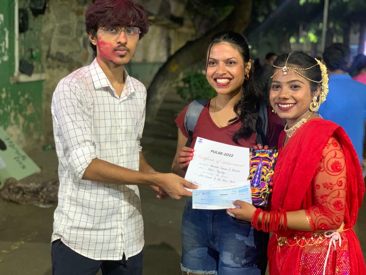 rdasmcayodhya's tweet photo. Proud moment for
@rdasmcayodhya, Kamakshi Vashisht Gandhi (M.B.B.S Batch 2019) and Abhilasha (M.B.B.S Batch 2020) secured first position in the semi- classical dance competition of college annual fest "PULSE" held at AIIMS New Delhi
#MeUP #UPDGME #PULSEAIIMS https://t.co/OrXC8Be6cc