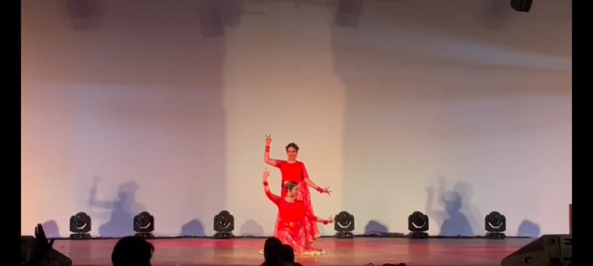 rdasmcayodhya's tweet photo. Proud moment for
@rdasmcayodhya, Kamakshi Vashisht Gandhi (M.B.B.S Batch 2019) and Abhilasha (M.B.B.S Batch 2020) secured first position in the semi- classical dance competition of college annual fest "PULSE" held at AIIMS New Delhi
#MeUP #UPDGME #PULSEAIIMS https://t.co/OrXC8Be6cc