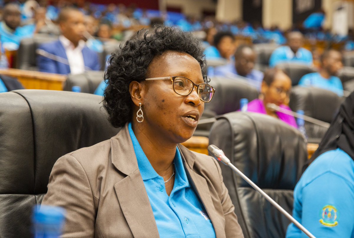 Unity_MemoryRw's tweet photo. Nyakubahwa @hirwwa ati: “Ntabwo dushobora kubaka Igihugu giteye imbere, tudafite urubyiruko rufite #Amahoro.”
#PeaceDayRw2022 https://t.co/A5mEH1cNh0