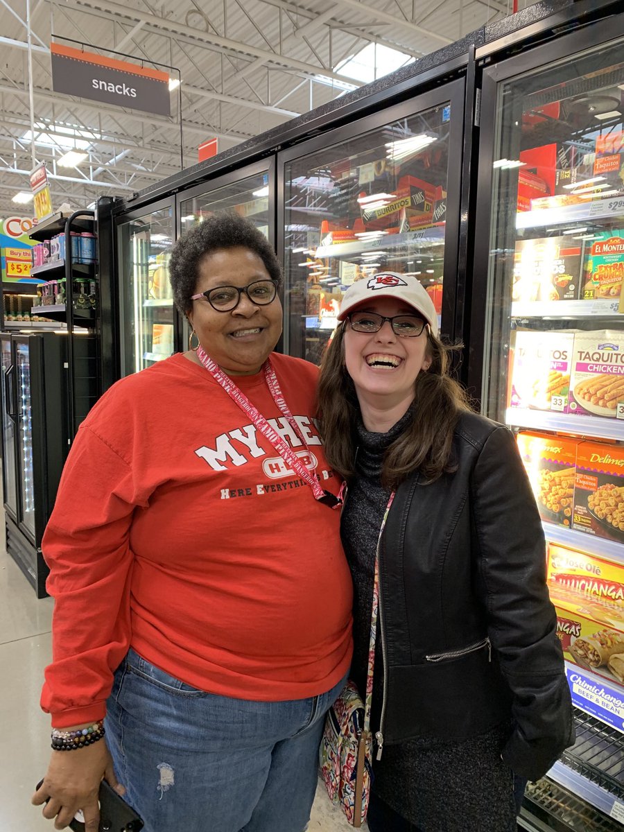 HopeBeitchman's tweet photo. In honor of the first H-E-B store opening this morning in Collin County here's a picture of my first trip back after living in Missouri! Get a first look at the new location on @GoodDayFox4 #NoStoreDoesMore #MyHEB https://t.co/39DEJrHNHC