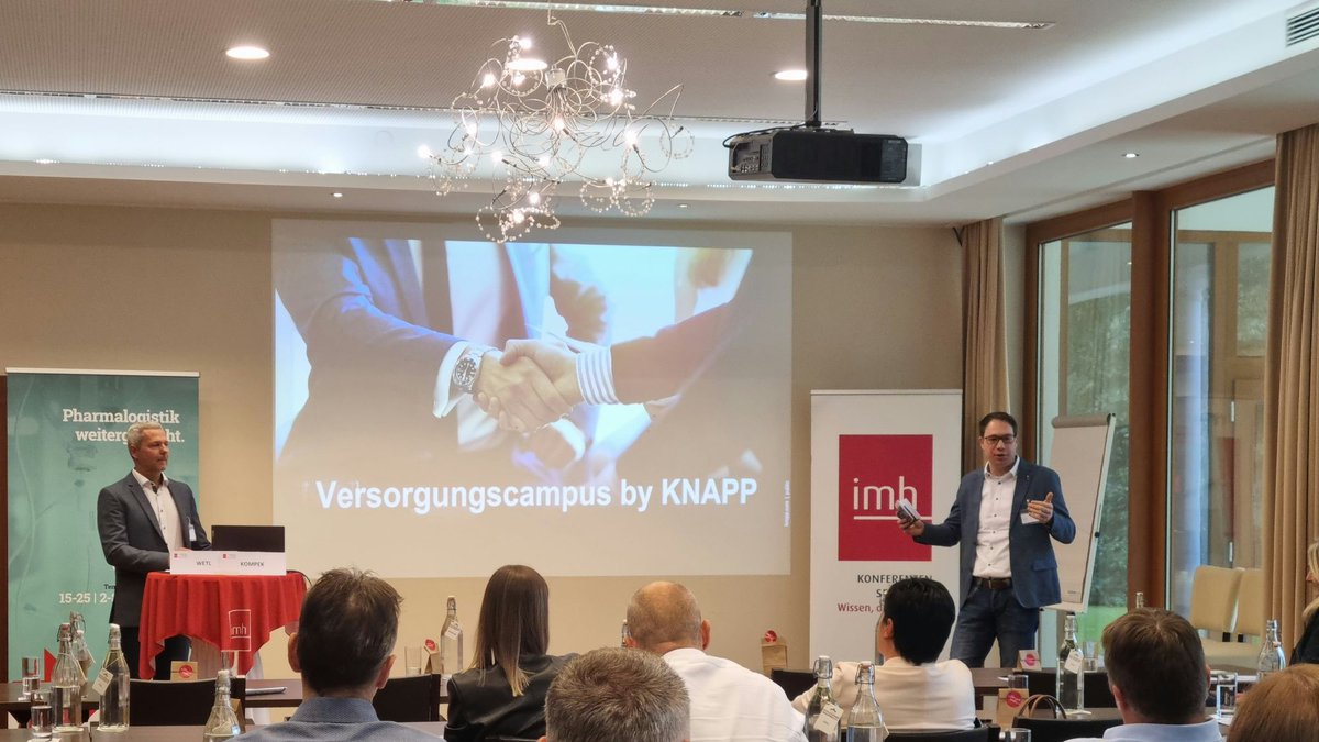 KNAPP_AG_de's tweet image. How our Hospital Campus revolutionizes tertiary services in hospitals  - presented by Johannes Kompek and Markus Wetl this week at the @imhGmbH Forum Spital in Mauerbach.
#weareknapp #makingcomplexitysimple #ValueChainTechPartner