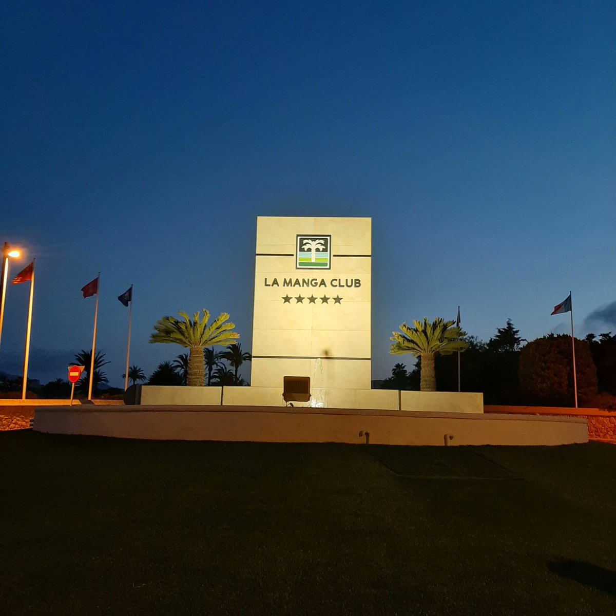 Adam Chandler tweet media