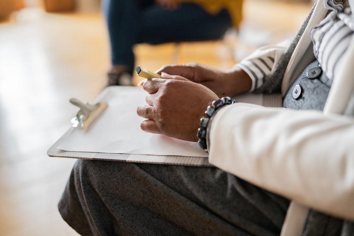 Qualitative researchers - new paper! 
Our quali team have published CLIP-Q in <a href="/FrontSociology/">Frontiers - Sociology</a>. CLIP-Q describes their approach to conducting rapid #qualitative research which they developed during the pandemic 
#RapidResearch
bit.ly/3SDaLqX