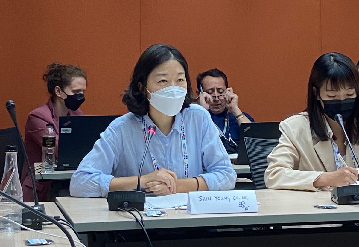 ManushyaFdn's tweet photo. 📢“It is crucial to continue listening to people affected by companies, including outside of Korea.” emphasized Shin Young Chung of #KTNCWatch in relation to human rights violations of Korean companies abroad✊
#AsiaWakeUp #BindingTreaty #RBHRF2022 #StopNAPping https://t.co/XitbHTWMN7