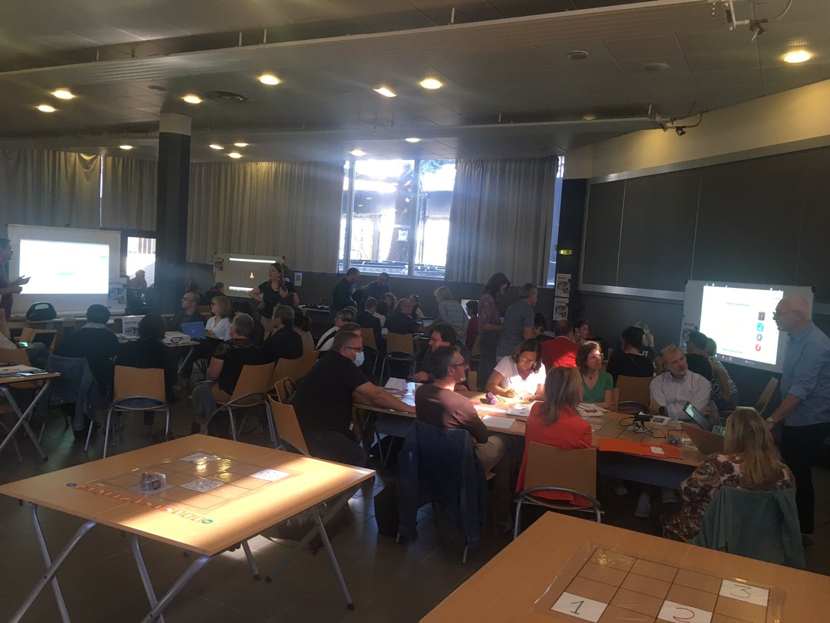educnum31's tweet photo. En direct des ateliers https://t.co/Vh3cwWJY0F