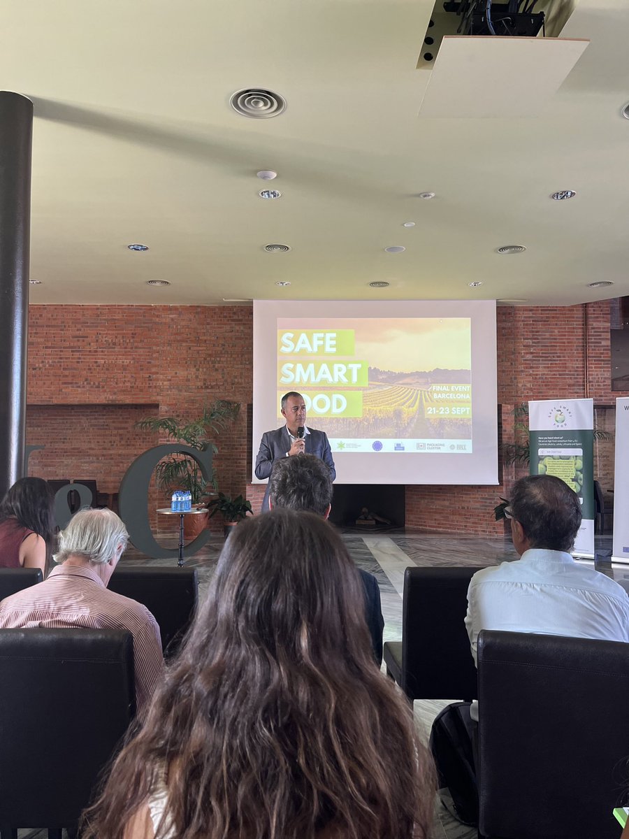 clusterfood's tweet photo. 🍏#SAFESMARTFOOD comes to its end, today we are presenting the results of the European project foccused on promoting the internationalisation of the associated clusters and their member companies at Juvé &amp; Camps https://t.co/Xs3ttmXgZ4