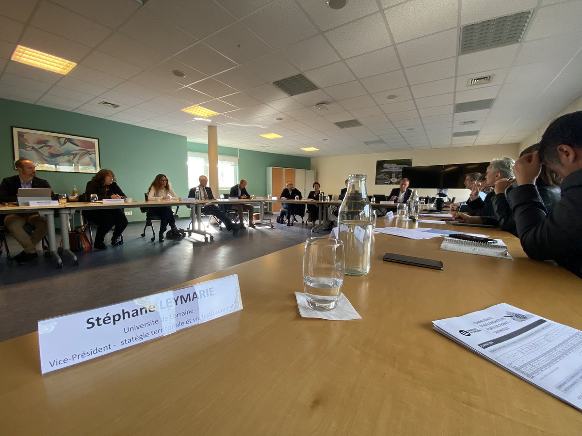 LeymarieS's tweet photo. Rencontre avec les partenaires du bassin Thionville-Yutz-Val_de_Fensch en présence de @Pierre_Cuny @EmmanuelBertin @ClemencePouget dans les locaux de @iut_de. L’occasion pour @heleneboulanger d’affirmer la volonté de l’@Univ_Lorraine de renforcer les liens avec méthode #ESR https://t.co/hriMnji9qK