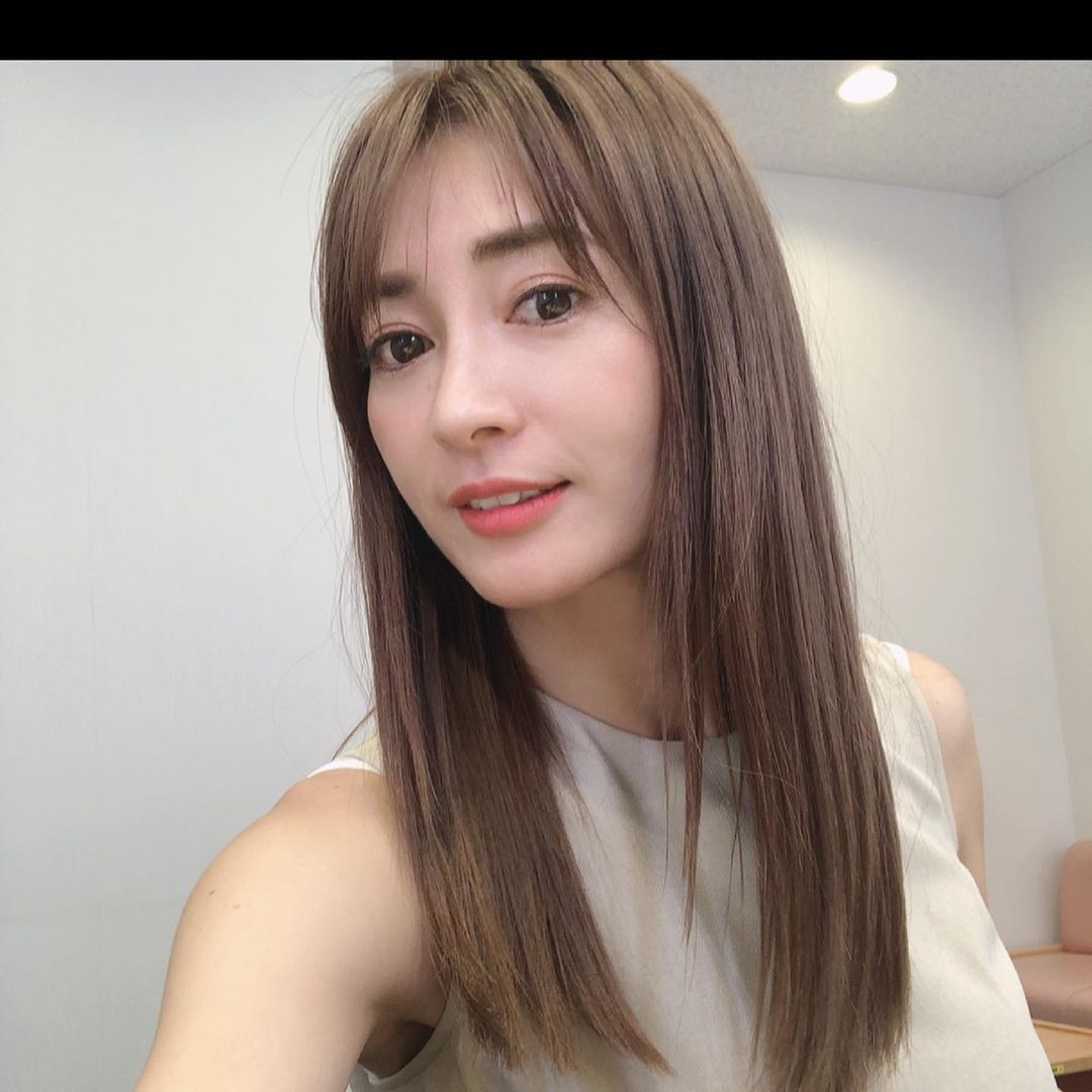 Luannvv89's tweet photo. 今天的托尼老师推荐的新发型 https://t.co/ZlvUm1NCBs