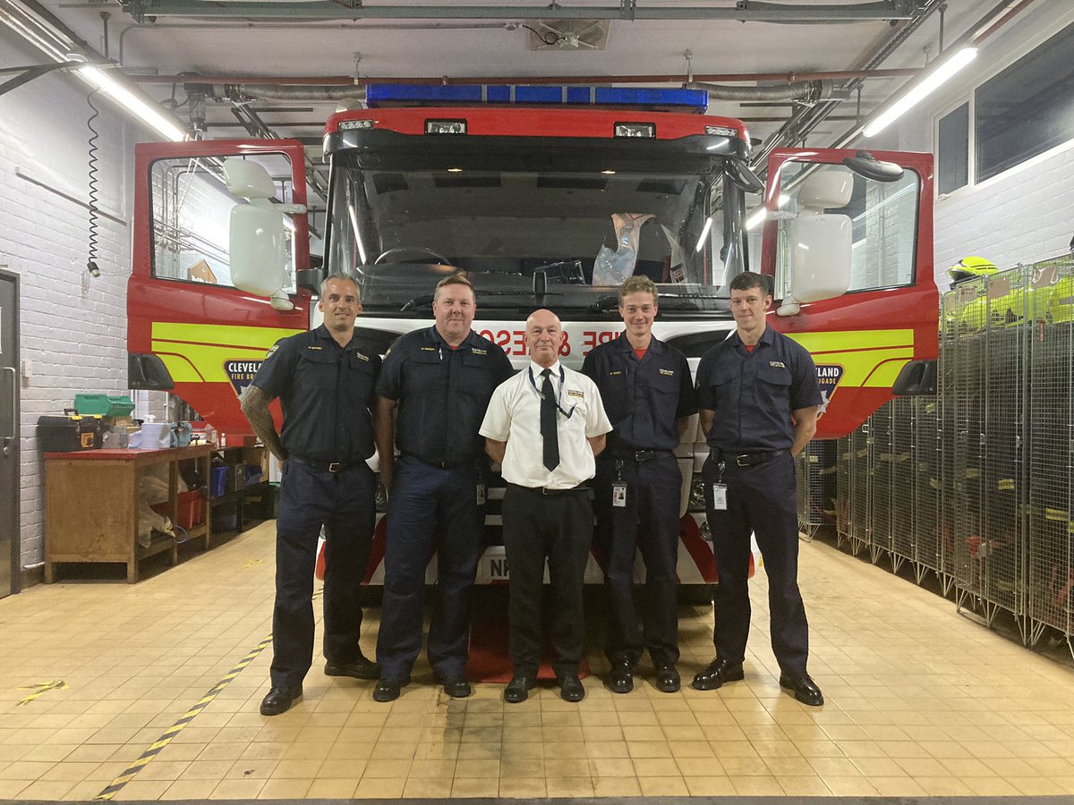 Meet our crews: Watch Manager Chris Marsay and some of the on-call crew from Loftus🔥🚒👍. #insafehands 🙌. If you’re interested in joining our on-call crews, check our website for further information clevelandfire.gov.uk. CFB Protecting Local Communities 🔥🚒👍