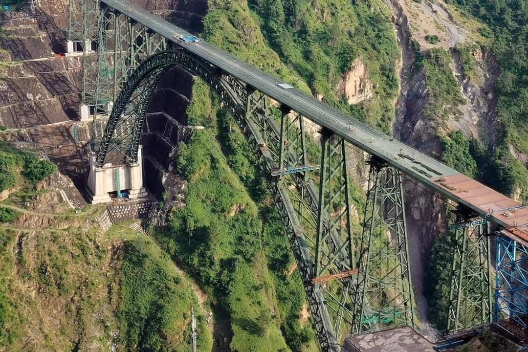 ARIFQUR10278306's tweet photo. World’s tallest railway bridge in Reasi Jammu and Kashmir https://t.co/0o1xuJgKyv