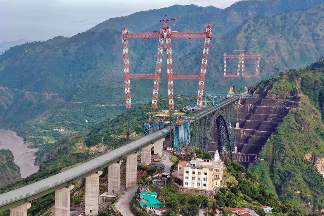 ARIFQUR10278306's tweet photo. World’s tallest railway bridge in Reasi Jammu and Kashmir https://t.co/0o1xuJgKyv