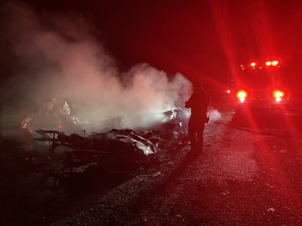 CALFIRETGU's tweet photo. Firefighters are at scene of an abandoned travel trailer fire at Tehama Avenue x Rawson Road. Anyone with information on the owner or cause of the fire please contact CALFIRE. #CALFIRETGU2022 https://t.co/GHuDVKeAat