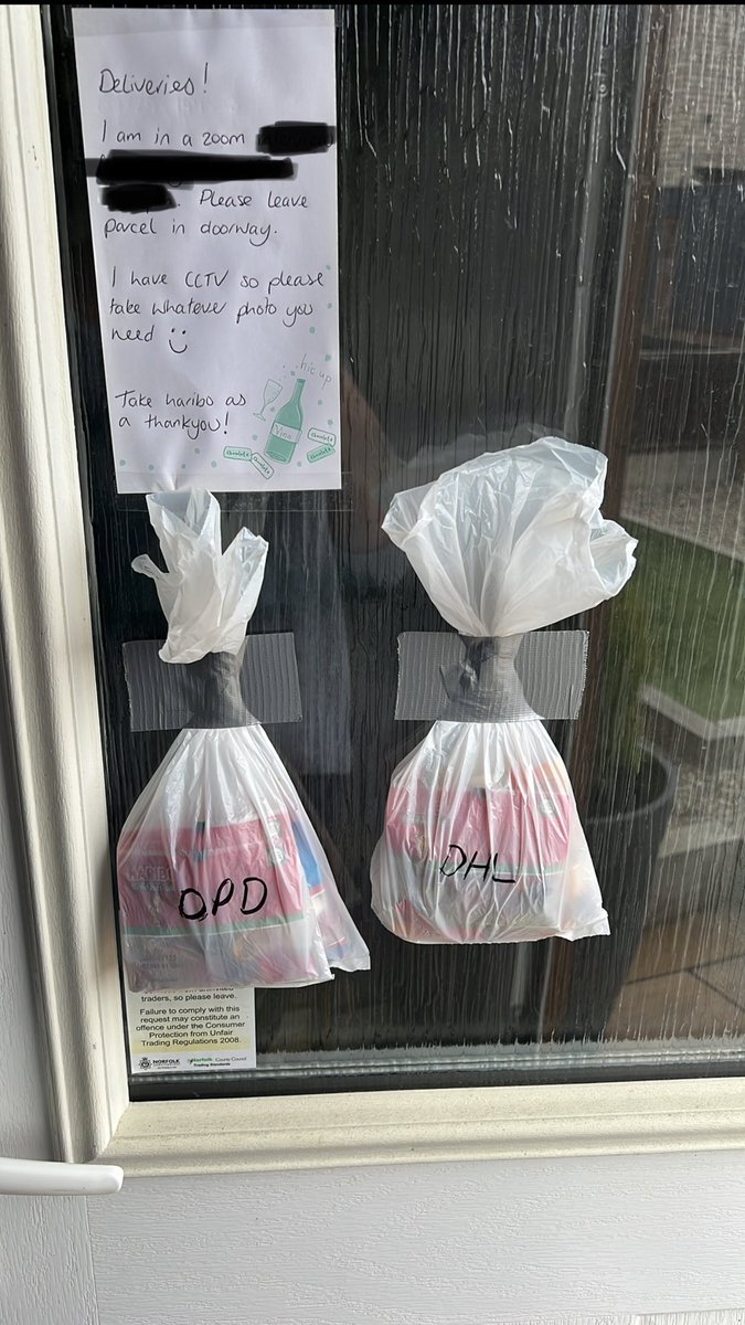 cherylallright's tweet photo. When you’re home…..but can’t answer the door 😂 #thiswillwork #haribo #icanhope #DPD #DHL  🙏🏼 https://t.co/Scr8Ky4TNh
