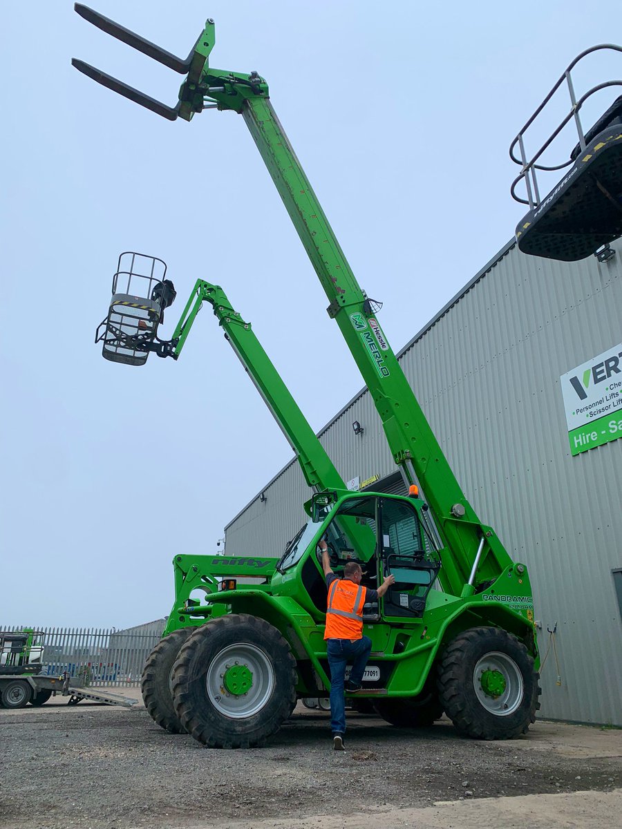 Another #machine is prepped and delivered to site ✅ 
This #Merlo #Telehandler is a heavy duty machine with a 12 tonne capability and lift hook attachment
Do you require #specialist or #industrial #equipment? Speak to our friendly team
📞 01724 622010 
📧 hire@vertikaluk.com