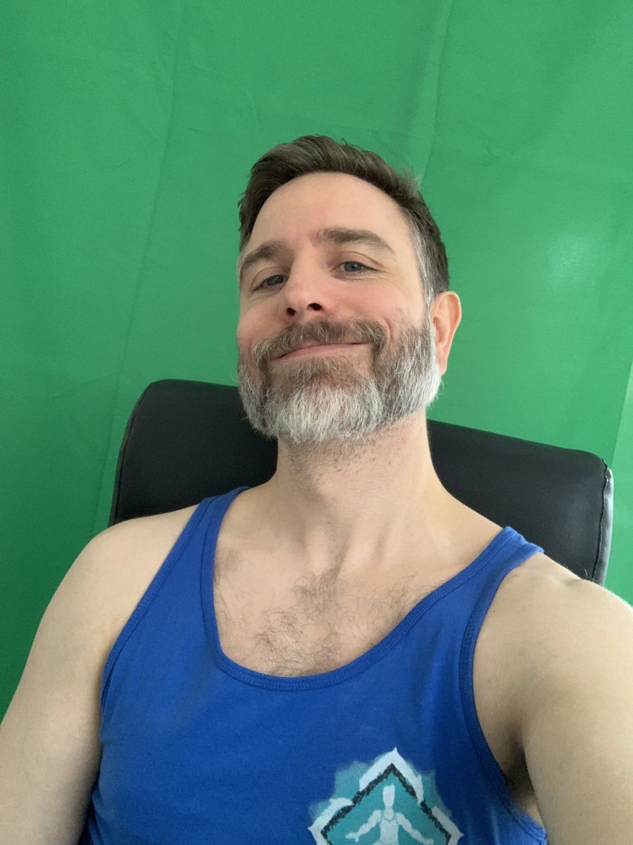 LtSnowbeard's tweet photo. New Season of Fall Guys 🥳 Let‘s celebrate with Balanced Landings in FALL GUYS & DBD 💪 Tune in, say hi! #DeadbyDaylight #dbd #survivor #balancedlanding #streaming #twitch #streamer #ltsnowbeard #fortnite #epicgames #fallguys
https://t.co/Hxvf6XAiXE https://t.co/XIlNLpZpjN