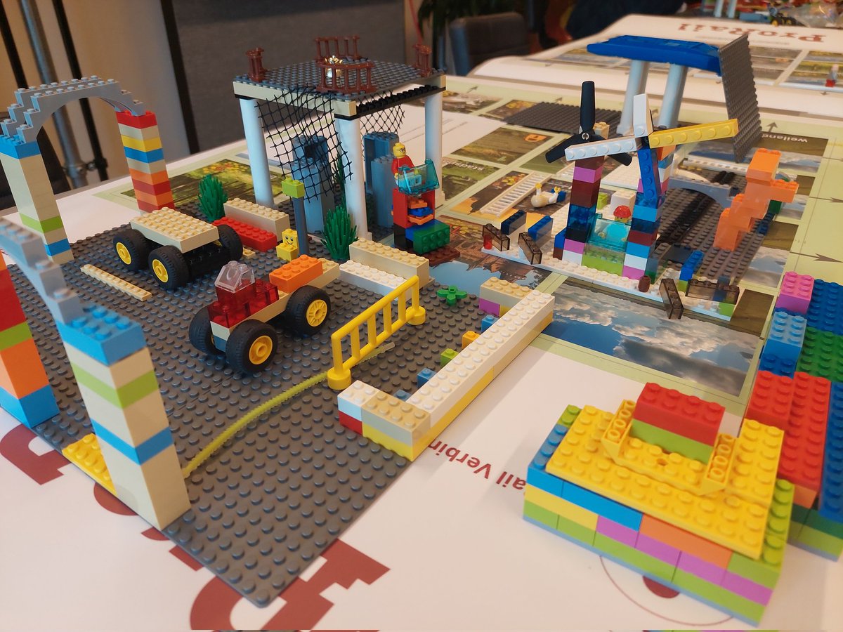 BoardGameLab tweet media