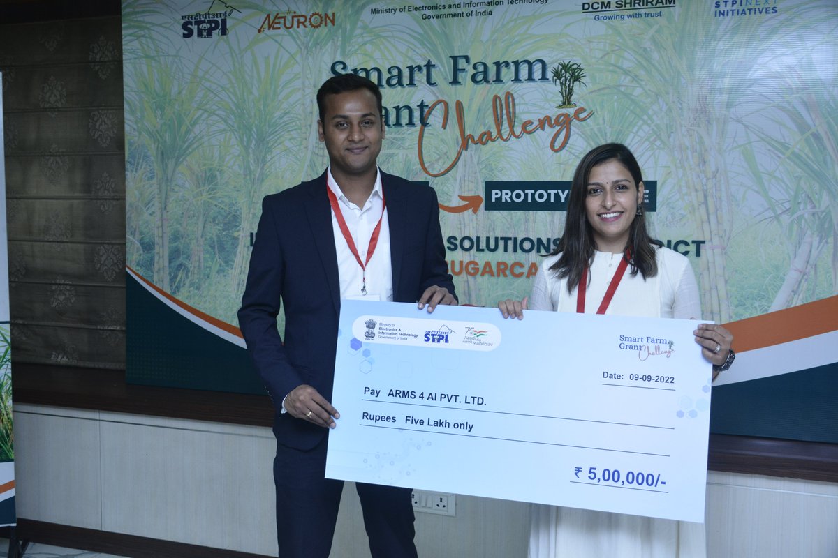 PravKumarr's tweet photo. Tech-driven Innovations are bringing path-breaking advancements in #AgriTech domain. 50 Lakhs Rs was disbursed to 10 Teams by @STPIIndia to innovate solutions in Sugarcane harvesting. Great to see the support from Industry Stalwarts like @TheSaurabhSri
to budding entrepreneurs. https://t.co/L5vt9e953i