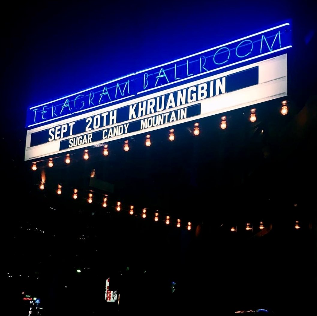 msjaynarose's tweet photo. Remembering my first @Khruangbin flight back in 2016 🛫 https://t.co/jyTz1YEfJ5