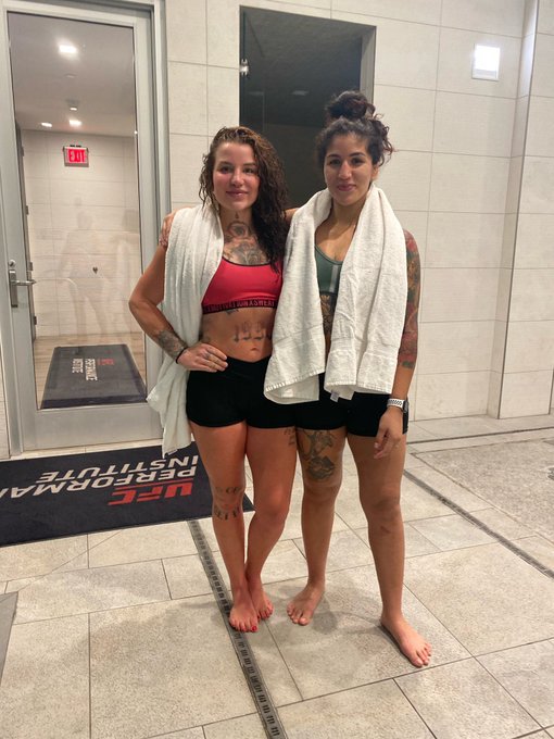 #tuf28 reunion @PannieKianzad @LeahNidasMMA https://t.co/O2XzFIGJyR<a href="/tag/tuf28"class="tags">#tuf28</a><a class="tags" target="_blank" title="On Twitter" href="/?out=eyJ0eXAiOiJKV1QiLCJhbGciOiJIUzUxMiJ9.eyJpYXQiOjE3MjA5MTUyOTMsImlzcyI6InR3cG9ybnN0YXJzLmNvbSIsIm5iZiI6MTcyMDkxNTI5MywiZXhwIjoxNzUyNDUxMjkzLCJyZWRpcmVjdF91cmwiOiJodHRwczovL3R3aXR0ZXIuY29tL1Bhbm5pZUtpYW56YWQifQ.qdATdv_DUBR0UBh4bT_21NaMMhp9zlMKBgYjtUDkjrxjXMmwQJBoBbWhmZnPLMutgZEwti6vf9anPMOvn8JYmA">@PannieKianzad</a><a class="tags" target="_blank" title="On Twitter" href="/?out=eyJ0eXAiOiJKV1QiLCJhbGciOiJIUzUxMiJ9.eyJpYXQiOjE3MjA5MTUyOTMsImlzcyI6InR3cG9ybnN0YXJzLmNvbSIsIm5iZiI6MTcyMDkxNTI5MywiZXhwIjoxNzUyNDUxMjkzLCJyZWRpcmVjdF91cmwiOiJodHRwczovL3R3aXR0ZXIuY29tL0xlYWhOaWRhc01NQSJ9.Cxf7rstqzhjQY8dthWK2L4uE5xo9N-74UKht6stlrrpEZSeEde7km-_lnjc0SrDEe-dhBh3BM3JGZGYd8GQGmg">@LeahNidasMMA</a>