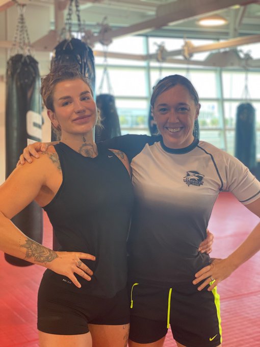 #tuf28 reunion @PannieKianzad @LeahNidasMMA https://t.co/O2XzFIGJyR<a href="/tag/tuf28"class="tags">#tuf28</a><a class="tags" target="_blank" title="On Twitter" href="/?out=eyJ0eXAiOiJKV1QiLCJhbGciOiJIUzUxMiJ9.eyJpYXQiOjE3MjA5MTUyOTMsImlzcyI6InR3cG9ybnN0YXJzLmNvbSIsIm5iZiI6MTcyMDkxNTI5MywiZXhwIjoxNzUyNDUxMjkzLCJyZWRpcmVjdF91cmwiOiJodHRwczovL3R3aXR0ZXIuY29tL1Bhbm5pZUtpYW56YWQifQ.qdATdv_DUBR0UBh4bT_21NaMMhp9zlMKBgYjtUDkjrxjXMmwQJBoBbWhmZnPLMutgZEwti6vf9anPMOvn8JYmA">@PannieKianzad</a><a class="tags" target="_blank" title="On Twitter" href="/?out=eyJ0eXAiOiJKV1QiLCJhbGciOiJIUzUxMiJ9.eyJpYXQiOjE3MjA5MTUyOTMsImlzcyI6InR3cG9ybnN0YXJzLmNvbSIsIm5iZiI6MTcyMDkxNTI5MywiZXhwIjoxNzUyNDUxMjkzLCJyZWRpcmVjdF91cmwiOiJodHRwczovL3R3aXR0ZXIuY29tL0xlYWhOaWRhc01NQSJ9.Cxf7rstqzhjQY8dthWK2L4uE5xo9N-74UKht6stlrrpEZSeEde7km-_lnjc0SrDEe-dhBh3BM3JGZGYd8GQGmg">@LeahNidasMMA</a>