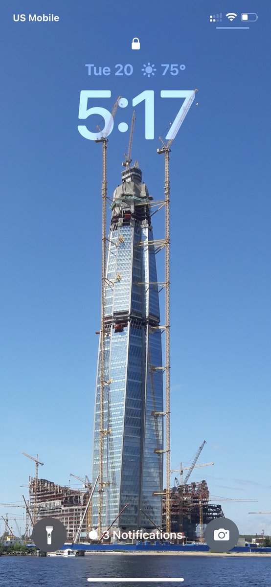 petercho's tweet photo. My new Lock Screen of my old project. Surprised the tower crane aligns with the 7!

#iOS16 #ios #Apple #iphone #mkbhd #ihnatko #lockscreen #wallpaper #homescreen #lakhtacenter https://t.co/oH44cnzcJx