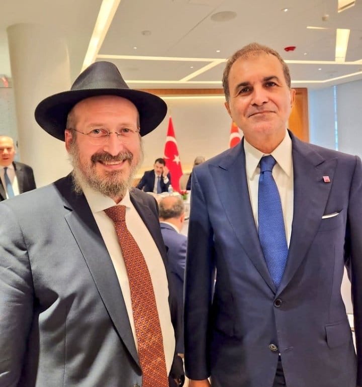 umitozdag's tweet image. Bana mutluluğun tanımını yapabilir misin? Bu fotoğraflardan daha güzel mutluluk tanımı yapabilecek bir şey zor bulunur.