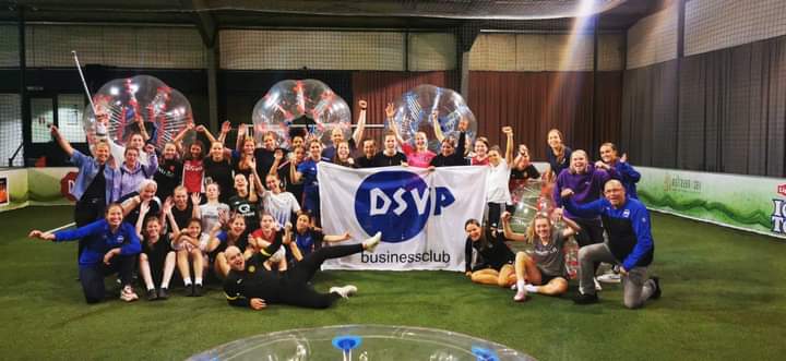 Anita3871's tweet photo. Zij hebben een leuk teambuildingsweekend gehad in Tilburg. #dsvp vrouwen 1 en O 20. https://t.co/gG0ur7WXek