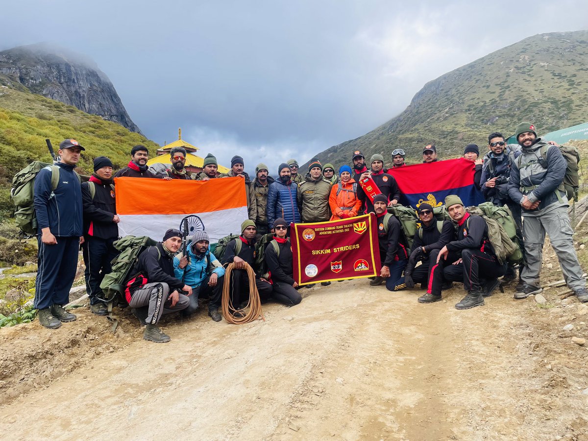 nomadicnile's tweet photo. “ Tasha La “
One of the beautiful pass ever explored by civilians alongside Indian army at Indo-Tibetan border at an altitude of 18300 ft.
Thanks to our entire #ecttaa2022 team for making this possible.
“Life starts at end of our comfort zone”
@trishakticorps @easterncomd @adgpi https://t.co/a5abDOOLFL