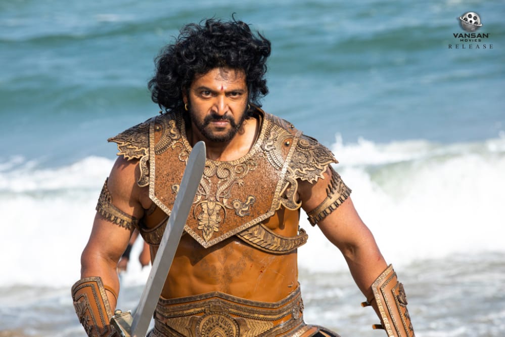 mathan14140's tweet photo. @actor_jayamravi @rarerabbit_in @ekalakhani @nupur_p @arzoonagraik Waiting for movie Anna
@actor_jayamravi https://t.co/BLtekHss7N