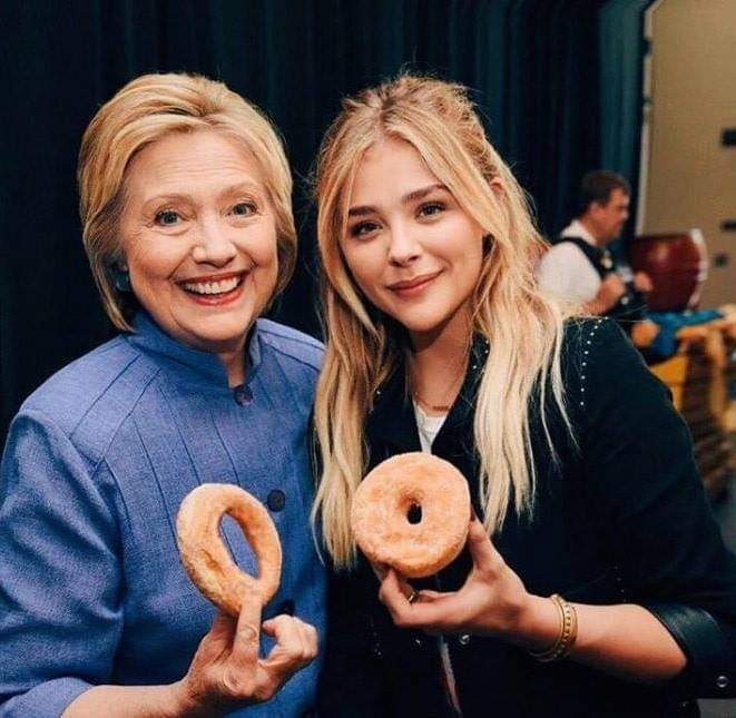 FdKHsCbXoAE2o41?format=png&name=small