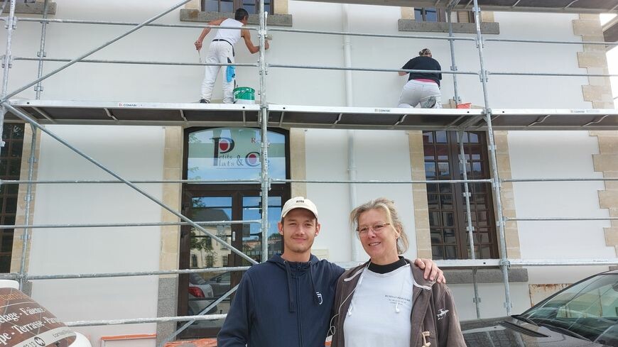 icimayenne's tweet image. Un jeune homme rachète une entreprise de peinture à #Laval pour embaucher sa mère 💪👏
➡️ l.francebleu.fr/ILfp