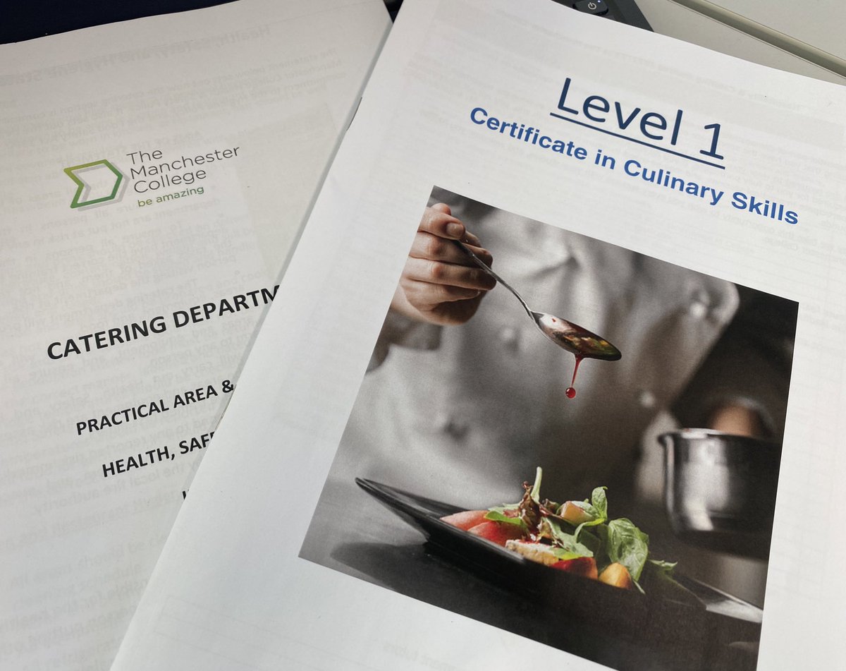 Getting ready to welcome our Level 1 Adults this morning #cateringstudents #excellenceisahabit #themanchestercollege #culinaryskills