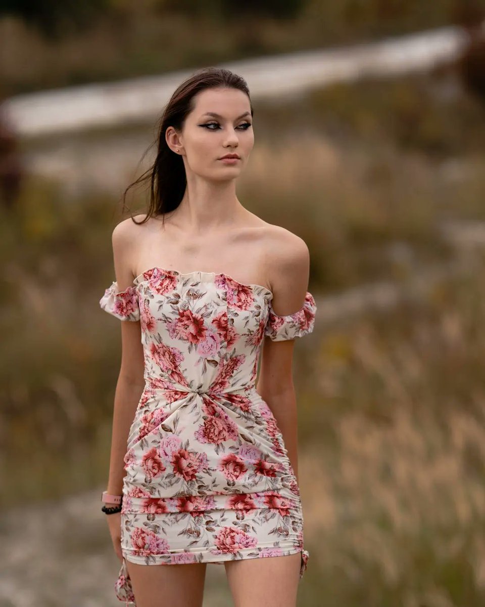 ms_portraits's tweet photo. Zuza

#model #portraitamazing #portraitphotography #portret #photographer #photoshoot #skinnyteen #brunettebeauty #SonyAlpha #sonya7iii https://t.co/RZPnJq8Z4z