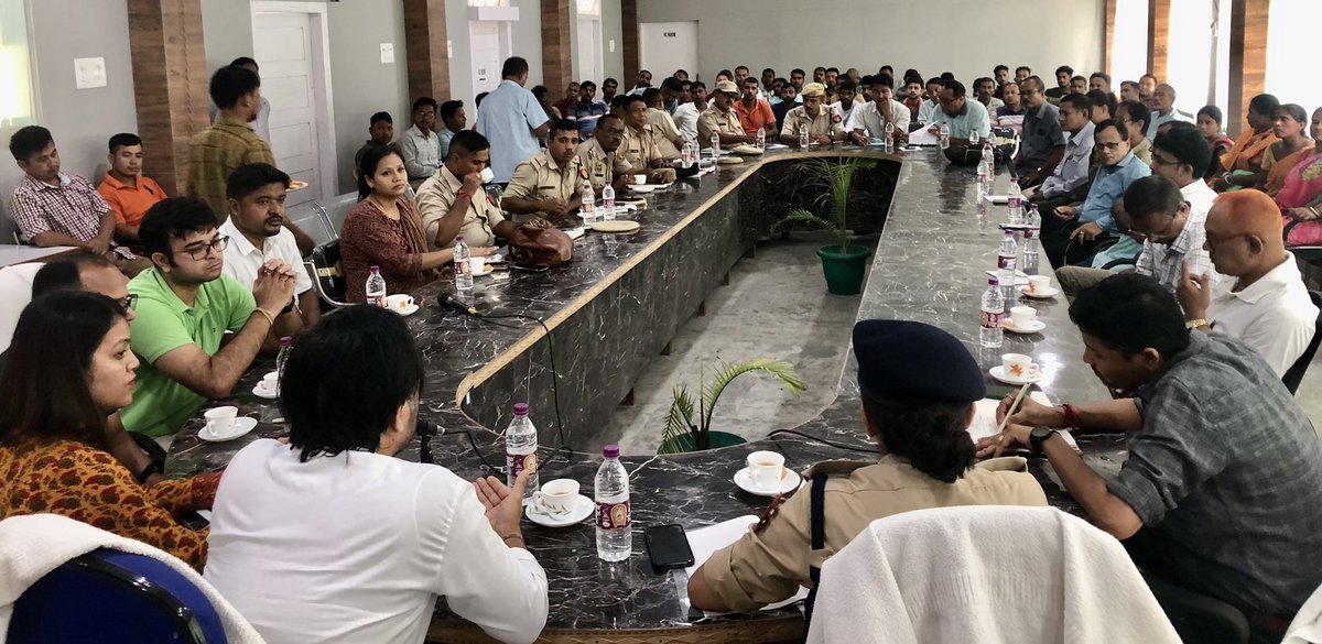 SDO_CGossaigaon's tweet photo. A meeting was chaired by Shri @mridul_boro,i/c SDO(C) to discuss on the preparedness of ensuing Durga Puja celebrations. In the meeting,Smti N Sharma,APS,SDPO, Gsn, @Ahmad_u_t, EO,Gsn,Circle Officers,Sub Divisional Heads of Depts&amp; Puja Committee members were present @dckokrajhar https://t.co/xnKyltLip5