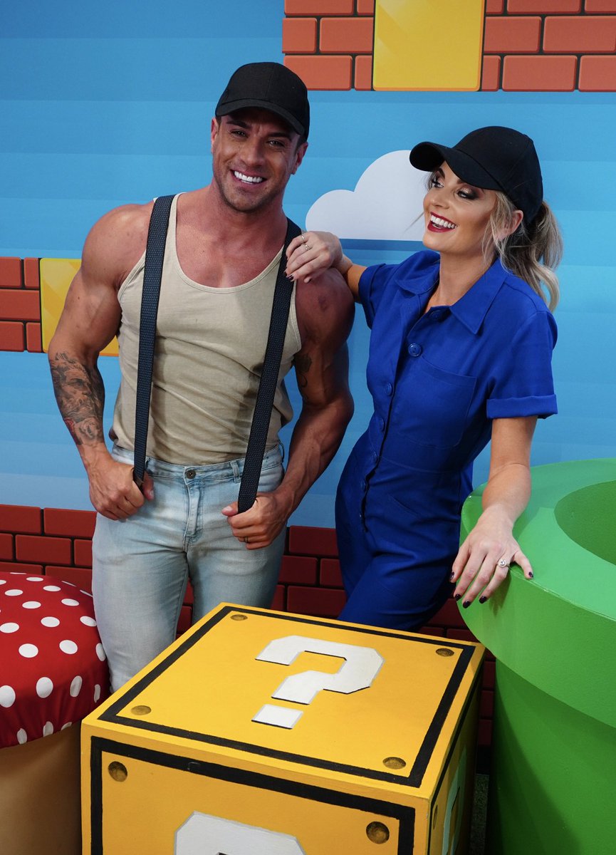 Ek Like Jou is lekker op <a href="/AppleMusic/">Apple Music</a> 🎉 Luister, save en stream hier 👉🏼 Leah.lnk.to/EkLikeJou/appl… 

<a href="/CO_Productions/">CO_Productions</a> @UMGMusiek <a href="/applemusicSA/">Apple Music SA</a>