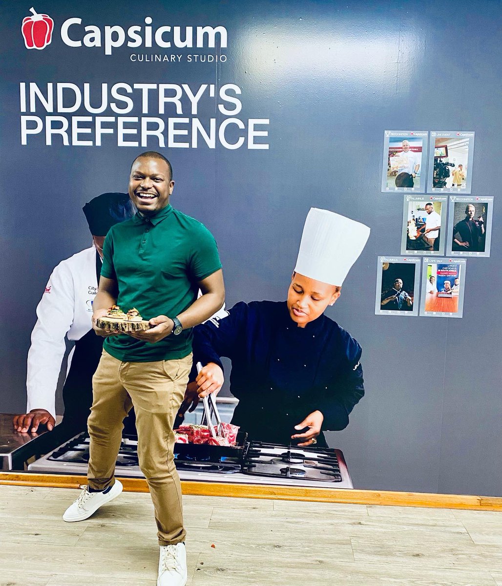 ChefMarcusZA's tweet photo. Working on something amazing with @capsicumcooking 👨🏾‍🍳👨🏾‍🍳👨🏾‍🍳 https://t.co/obxSWFiQKT