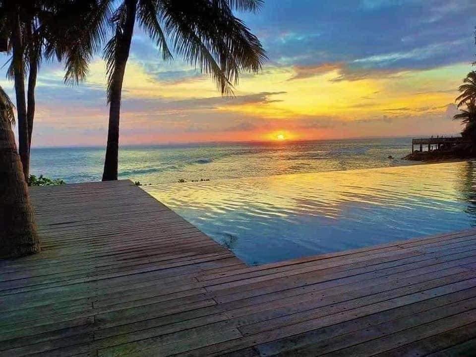 lokalisstay's tweet photo. 📍Batu Batu Resort, Pulau Tengah, Mersing, Johor https://t.co/ej0Ph0ObLi