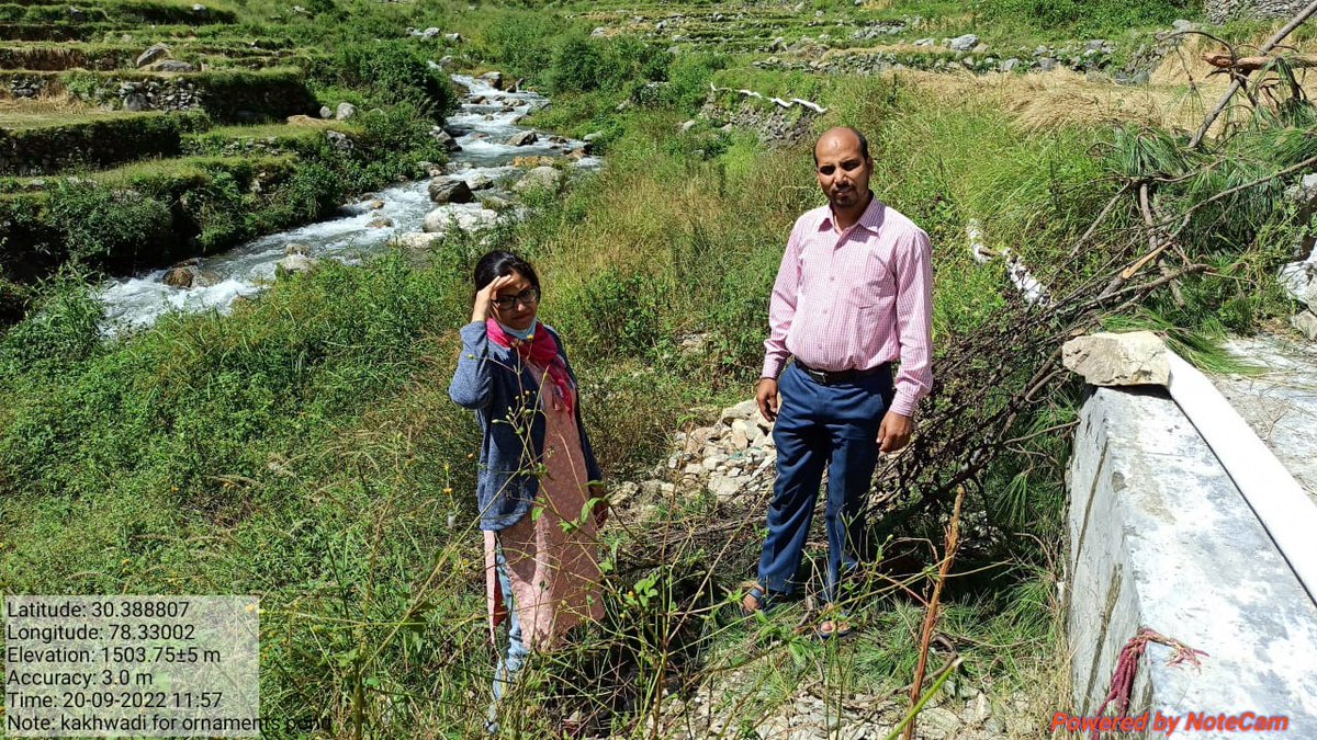 Ad_Tehri's tweet photo. #fishtehri #PMMSY #Farmingdiversification #ornamentalunit .Mrs Vijaylaxmi Block Incharge Chamba visiting proposed site in Kakhwadi Chamba for ornamental fishery unit establishment and guiding farmer.@SecyRDUK @basava_ias @DmTehri https://t.co/O7vR9MOb77