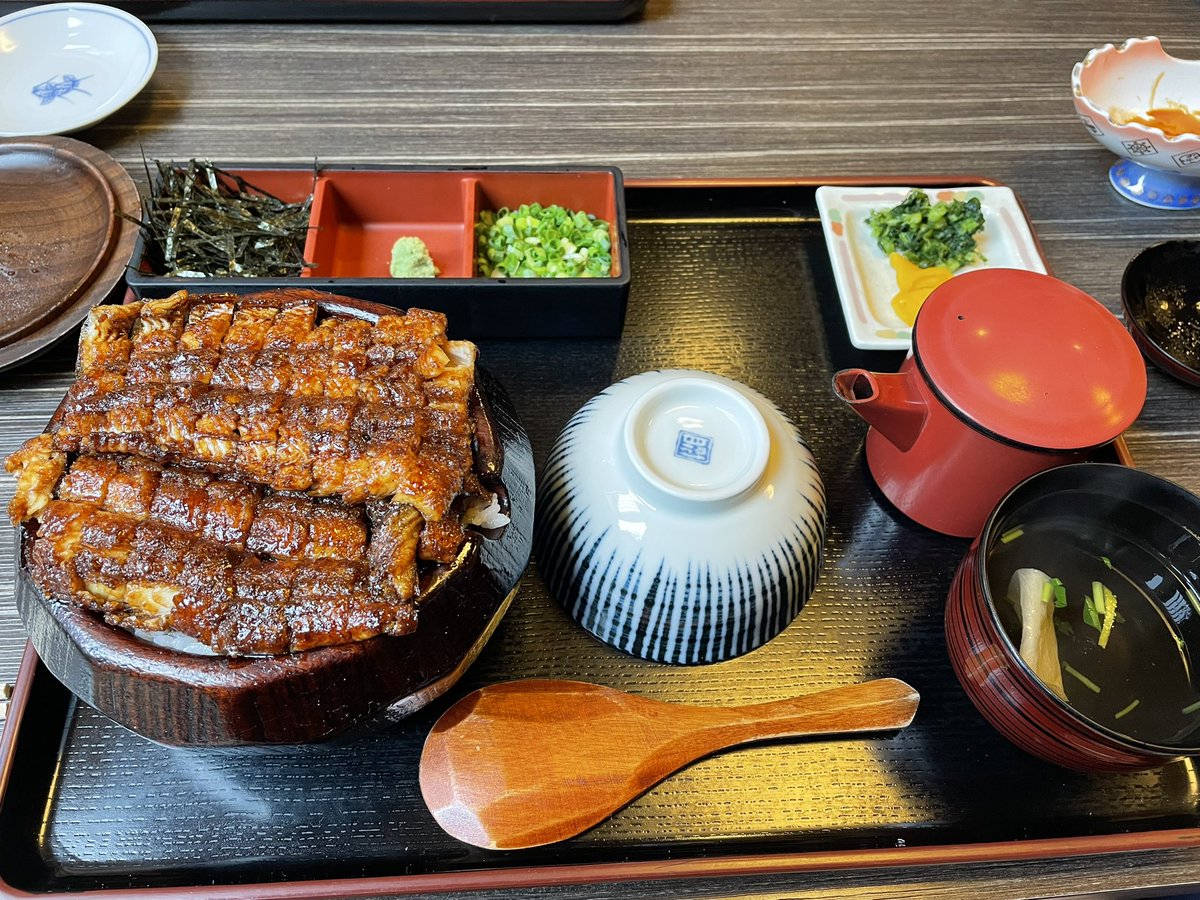DsTsuyopon's tweet photo. ひつまぶしもインフレが止まらんな https://t.co/zThFzlQzVI