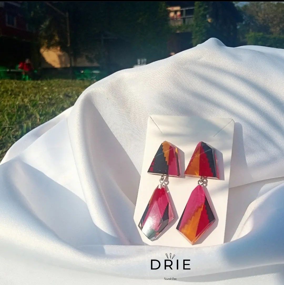 DrieArtistry's tweet photo. Tag a lady that would love love these. 💖💖
https://t.co/5S07lLfOss
#WomanCrushWednesday #giftsforher #handmadeinuganda
#handmadejewelry https://t.co/6aOKQBHK5f