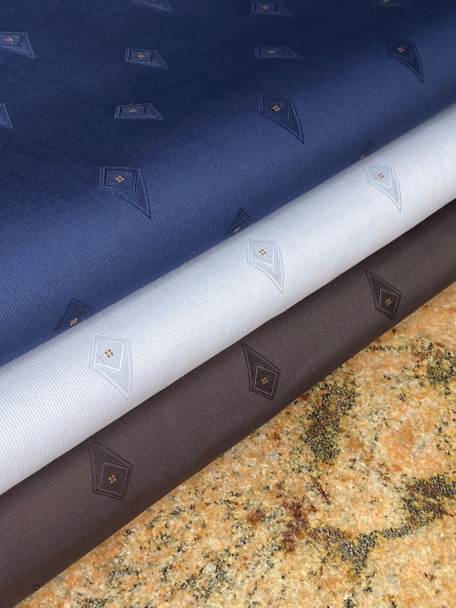 Ayshatuure's tweet photo. @Wanzaaam Please don’t pass 🙌 help me retweet😊🫡 
We sell amazing fabrics for both male and female at affordable prices 🙌
Location Kano

Restocked GRAND VOILE

5,000 PER YARD https://t.co/xk2EqTEdjc