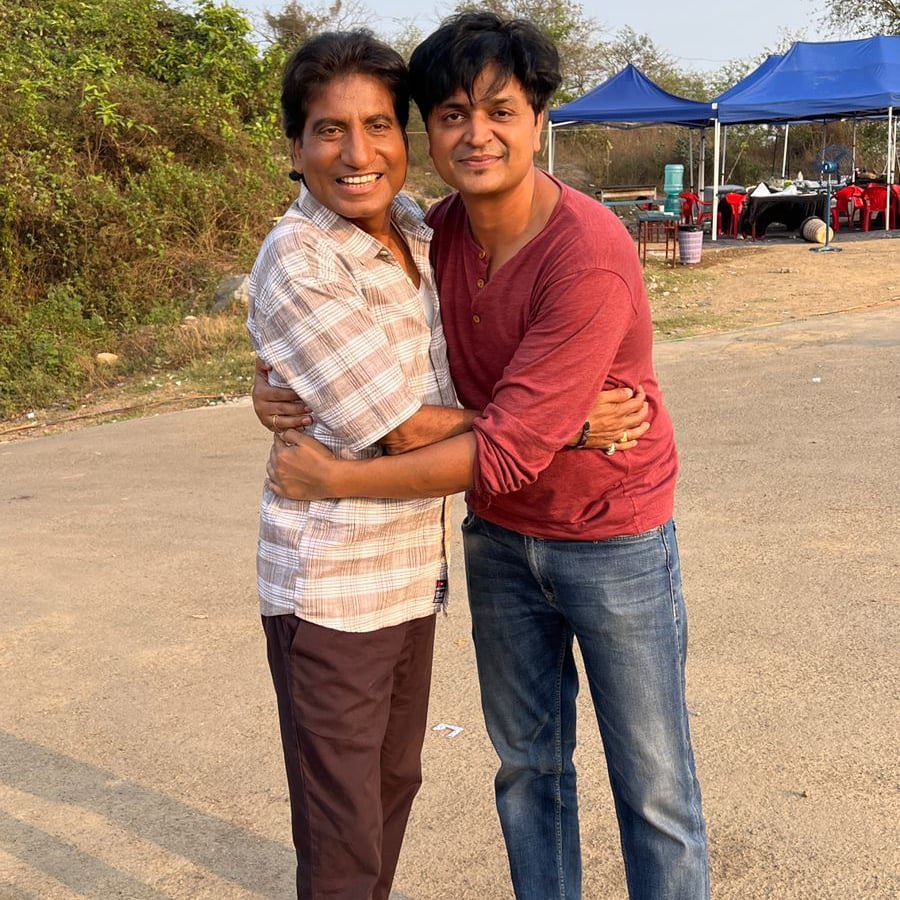 RIP LEGEND #rajusrivastava. Will always cherish this evening. Thanks for the entertainment and inspiring a generation of comedians.🙏