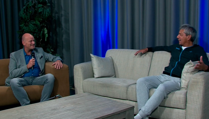 AkkerJW's tweet photo. Uitzending gemist: In deze eerste aflevering van het vierde seizoen, is tennis en padeltrainer Mike Simon te gast bij @hmees en presentator Jan-Willem van den Akker, in de studio van het medialeerpark. https://t.co/Rke8K99n0E
#sportprogramma #denbosch #tv https://t.co/RZvINnf1JK