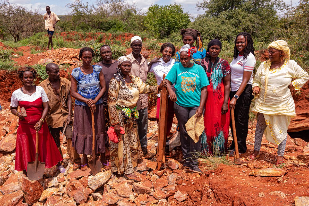 aweik_ke's tweet photo. To be able to exact change for the Artisanal Mining community, we have to 1st of all understand who is an Artisanal miner? Where are they? How many are they?

-Davis Osoro on the Artisanal Mapping Report. #AWEIK #ArtisanalMiners #MiningKE https://t.co/LuMoWg5MFE