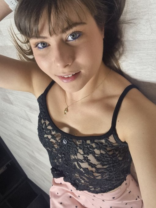 Bonjour les amours quoi de pr&eacute;vus aujourd&rsquo;hui ? ⬇️⬇️⬇️⬇️⬇️⬇️⬇️⬇️⬇️⬇️⬇️  https://t.co/6ah3NFob4x  https://t<a href="/tag/mvsales"class="tags"><span>#mvsales</span></a>