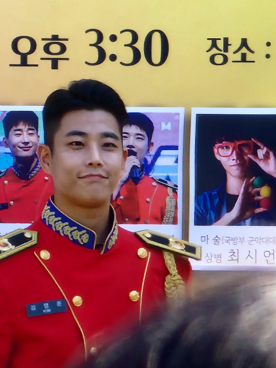 myungjuni5959's tweet image. 엠꾹꾹이 입쯀🥰
너 그거 그 표정 로하들이 조아라 하는거 알고 그러는거지~~🤭
암튼 로하밖에 모르는 바부탱이😍
#육군사관학교 #육사군악대 
#아스트로 #엠제이 #김명준 #MJ 
@offclASTRO