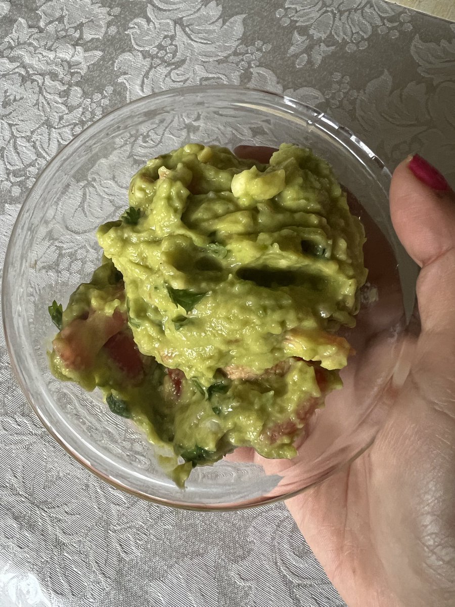 Finally ripened the #kodaikanal avocado in a wall by storing it next to #bananas . Perfect guacamole for rainy weather🥑💚