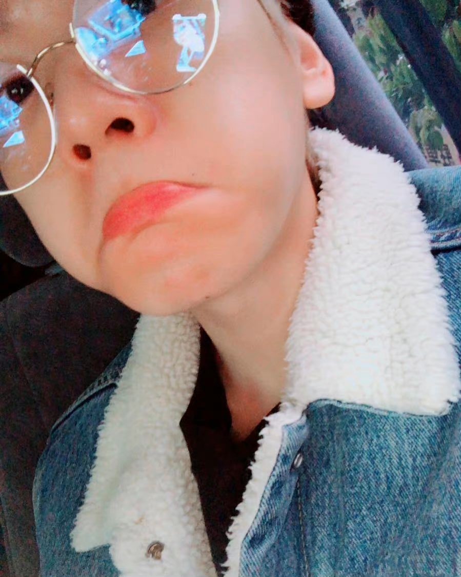 bharchived's tweet photo. [baekhyunee_exo] SELCA ONLY 📸🤳

2018 https://t.co/cHckaFWNN6